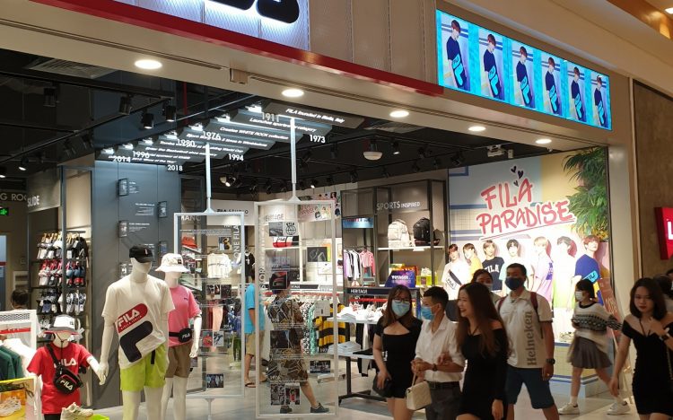 Fila shopping store